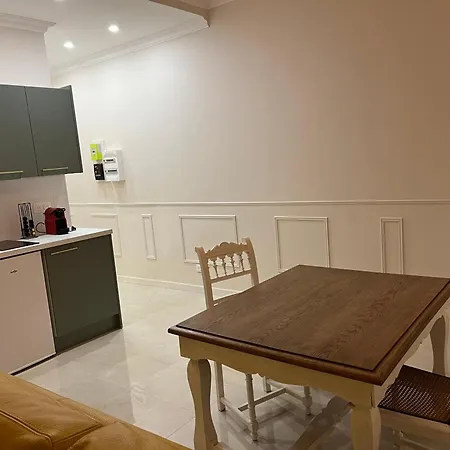 Charming Flat In 13eme Appartamento